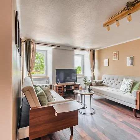 Vakantiehuis Havre De Paix Au Pied Du Chateau Et Des Remparts *